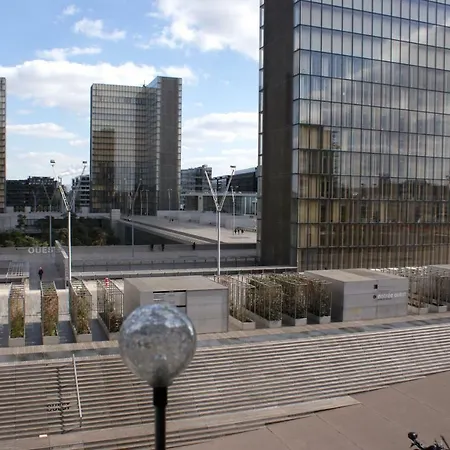 Seine Front / Lib. F.mitterrand Appartamento Parigi